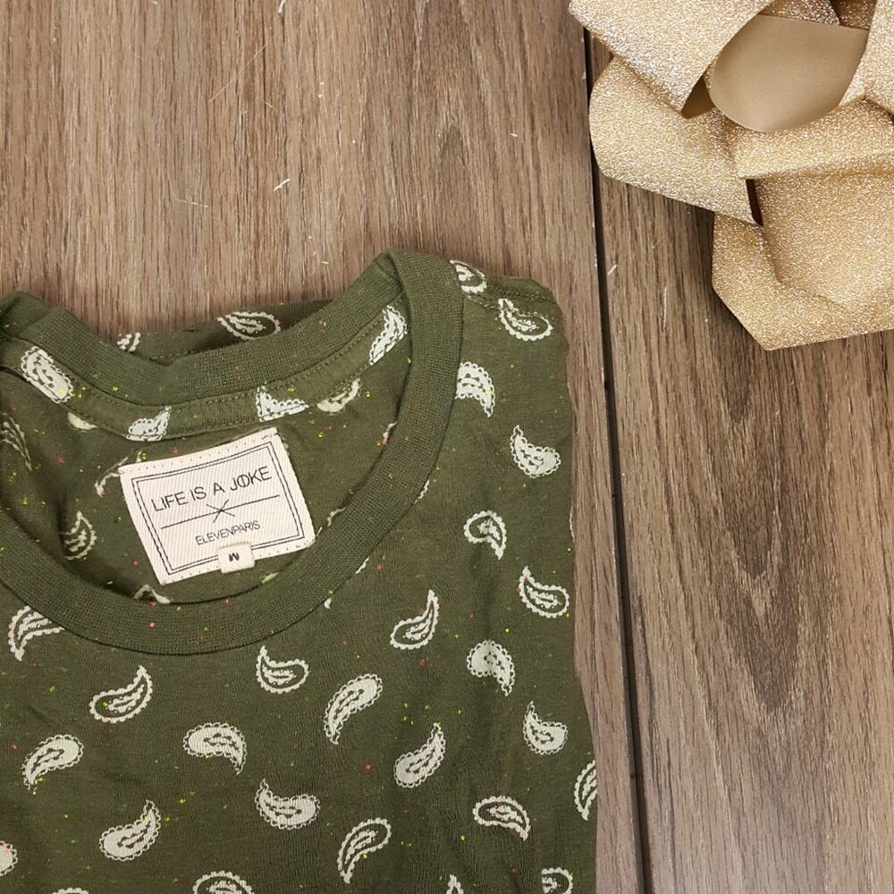 Eleven Paris Life is a Joke green printed tee sz M